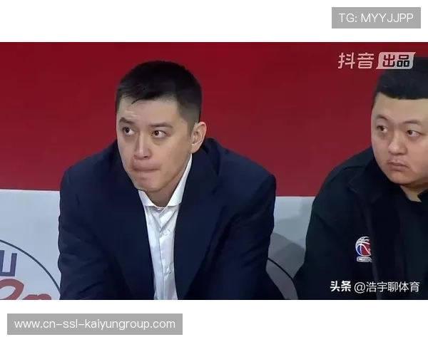 杨鸣回应质疑 球员们憋着劲头，杨鸣赛后采访